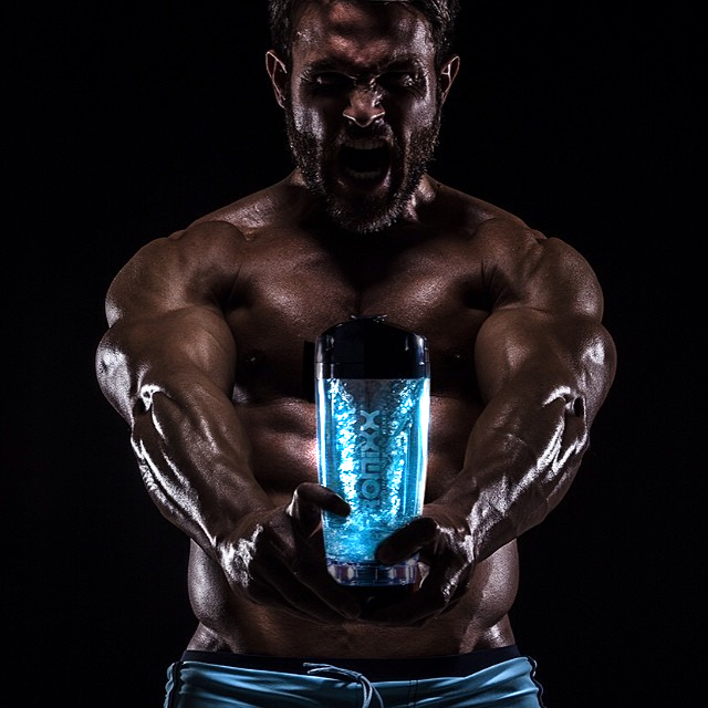 PROMiXX – vortex mixer bottle