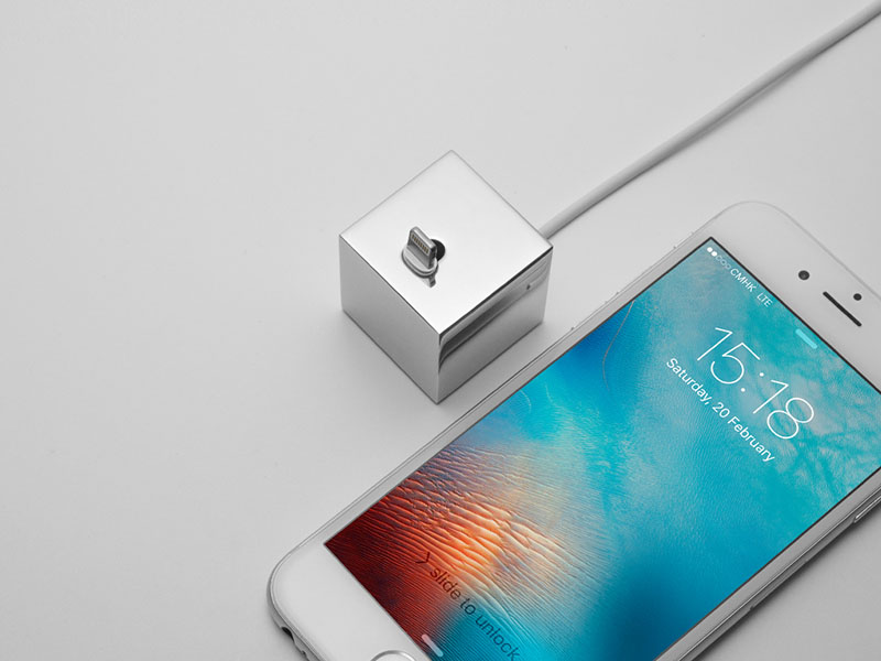 Q iPhone dock by Oosh – Our first YouTube video!