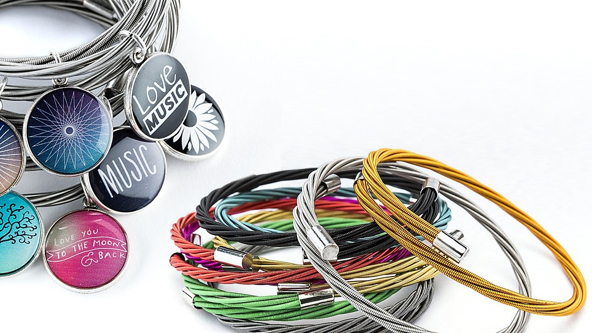 Wear Your Music – Guitar String Bracelet