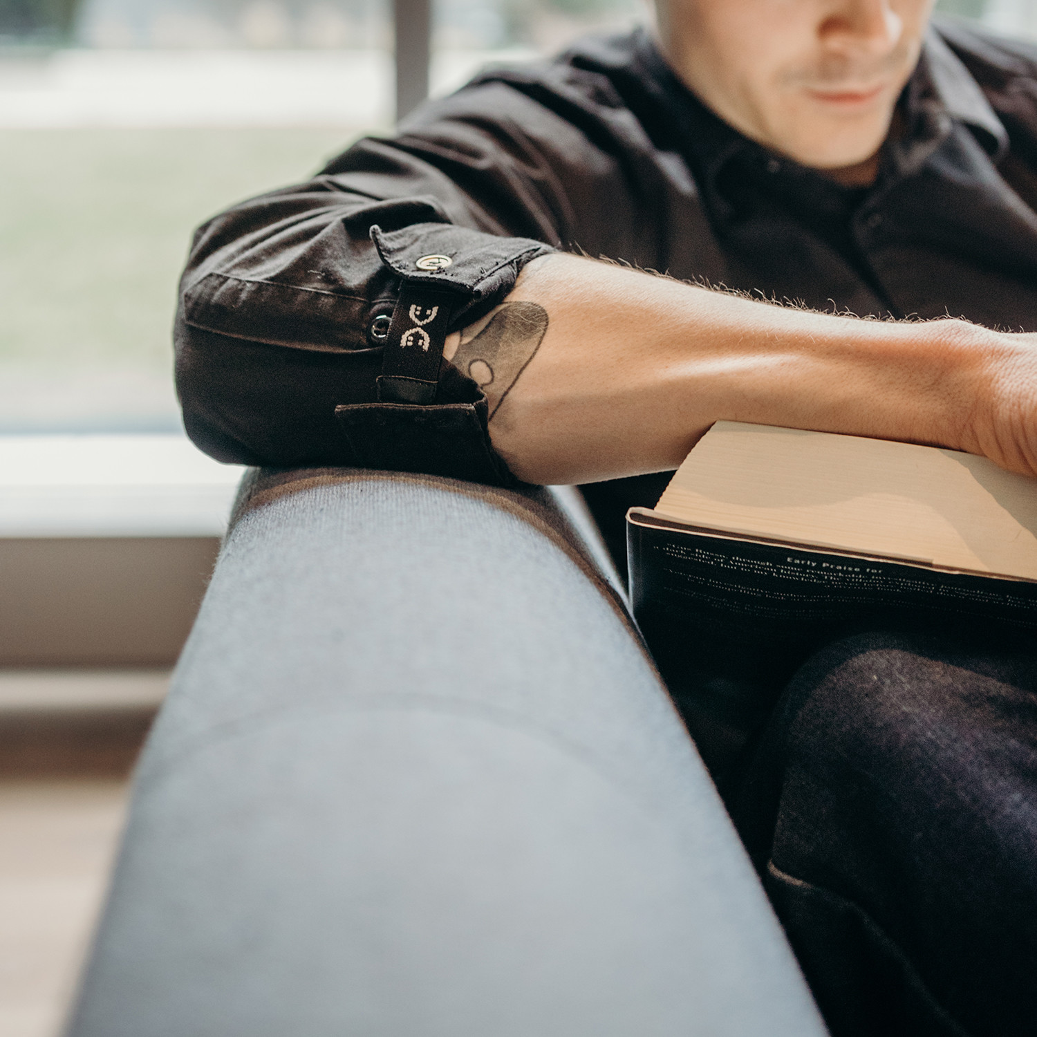 FLXCUF – Roll them sleeves right!