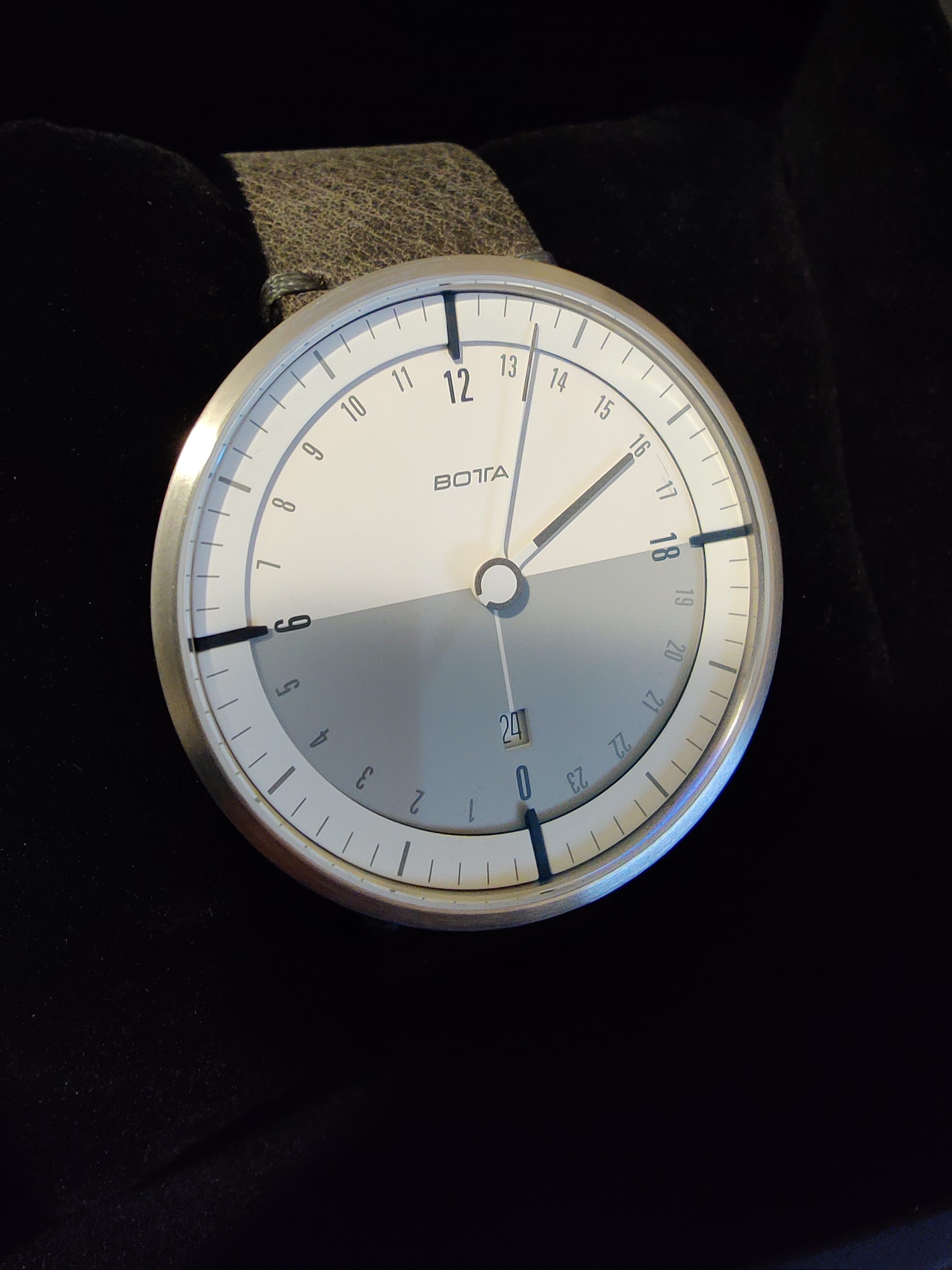 BOTTAdesign TRES24 Quartz Watch
