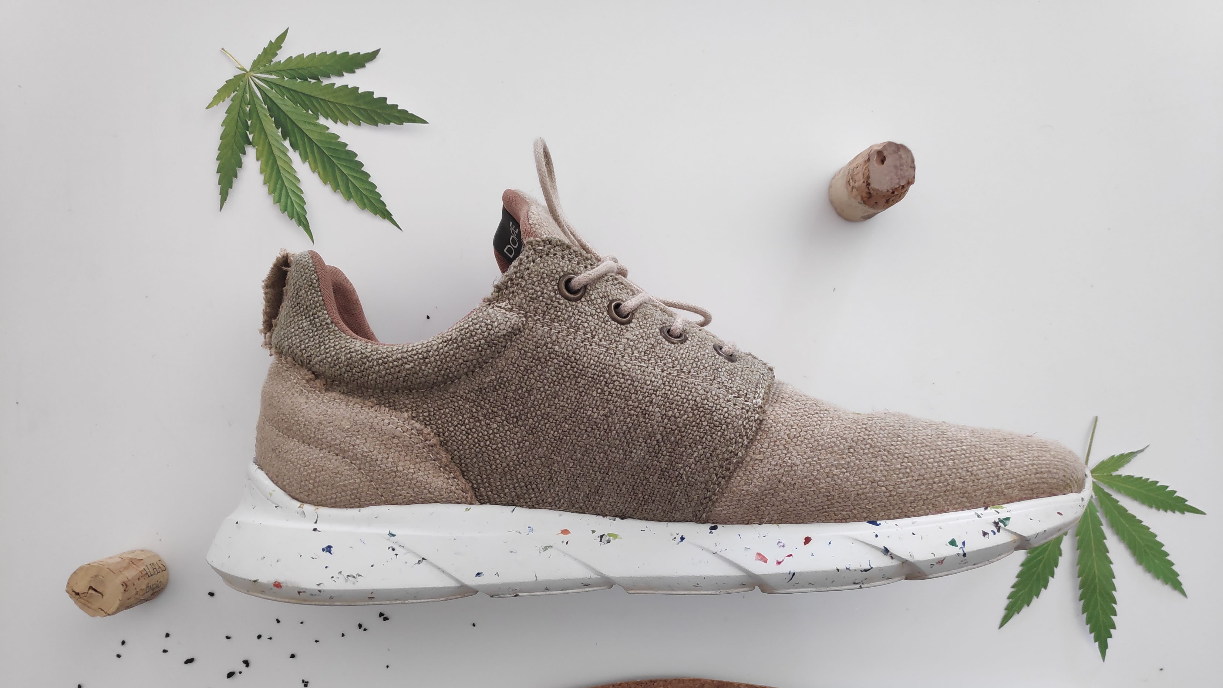 8000Kicks – World’s 1st Waterproof Hemp Shoes