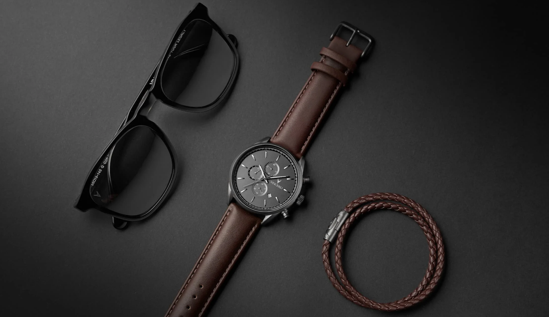 Synchronizing Style: A Perfect Pairing of Timepiece Elegance and Wallet Sophistication