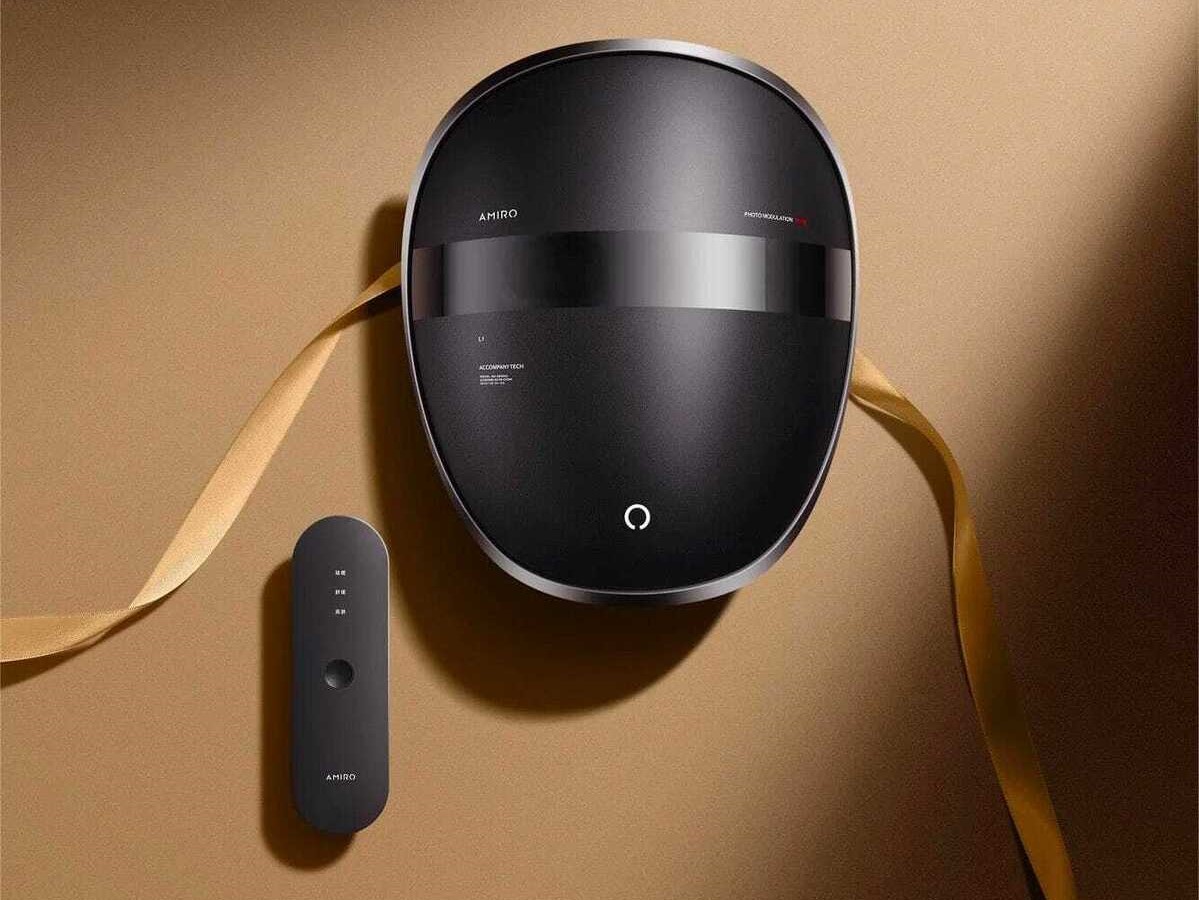 AMIRO L1: My Quest for Robocop Skin (Without the Crime Fighting)