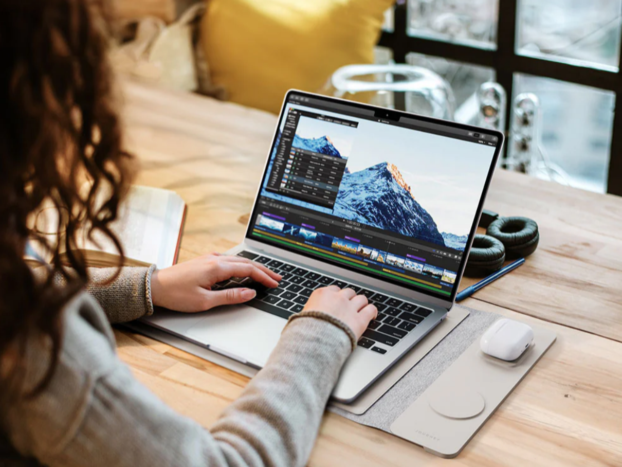 Journey NEXA 4-in-1 Laptop Sleeve: This Ain’t Your Grandma’s Laptop Case