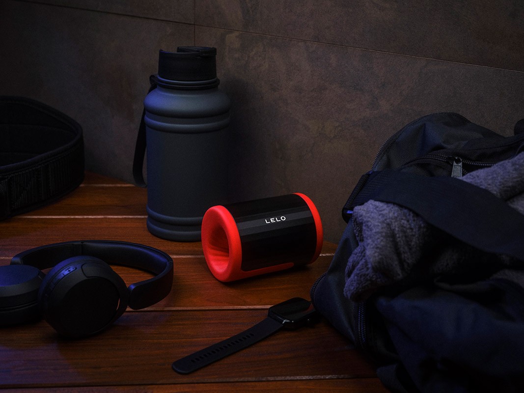 The Lelo F2S Stamina Trainer: A Short, Fast Ride