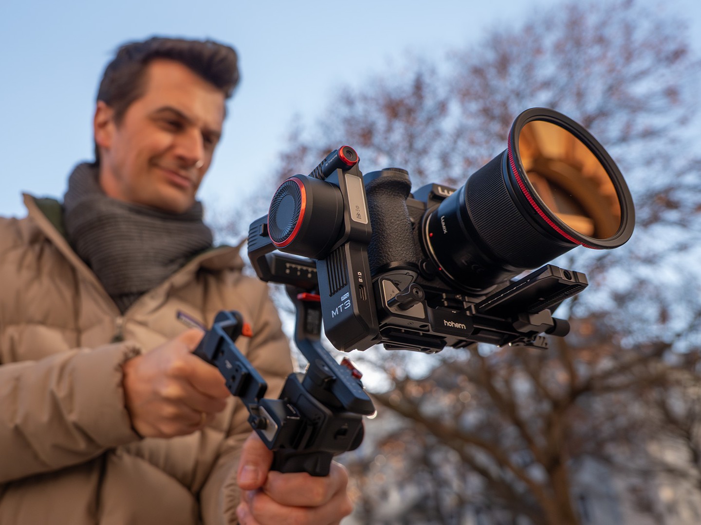 The Hohem iSteady MT3 Pro: An AI-Powered Director’s Dream with a Few Moving Parts
